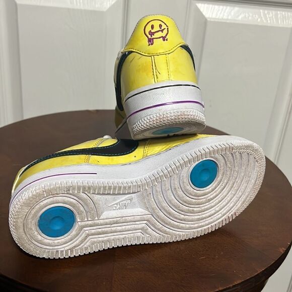 🔥🔥NIKE Air Force 1 LV8 GS Peace Love Yellow Youth 4Y / Women Sz 5.5 - PERFECT - Picture 8 of 9